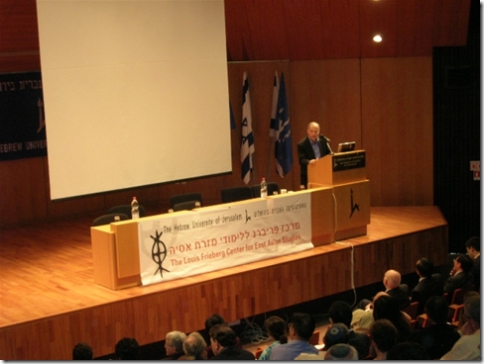 Prof. Kenneth Lieberthal gave a speech on "the fundamental forces and challenges shaping China