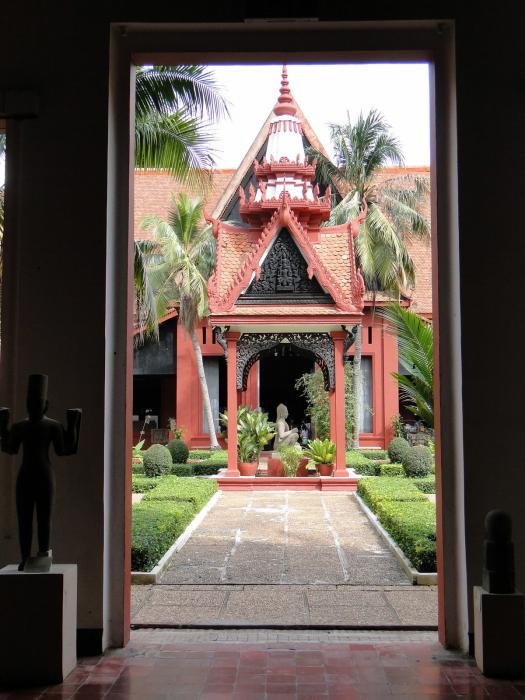 National Museum Cambodia - Phnom Pehn (12).JPG