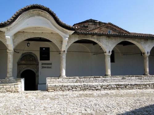 Berat Castle Albania-32.JPG