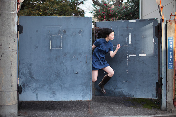 Natsumi Hayashi : Gorgeously Levitating Japanese Girl