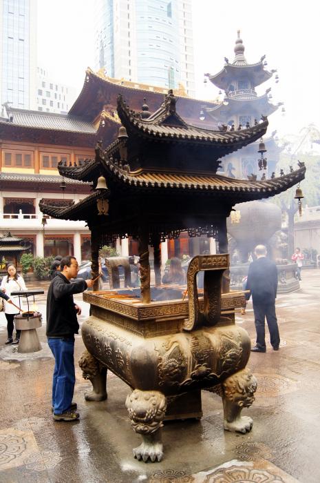 Jingan Temple - Shanghai (8).JPG