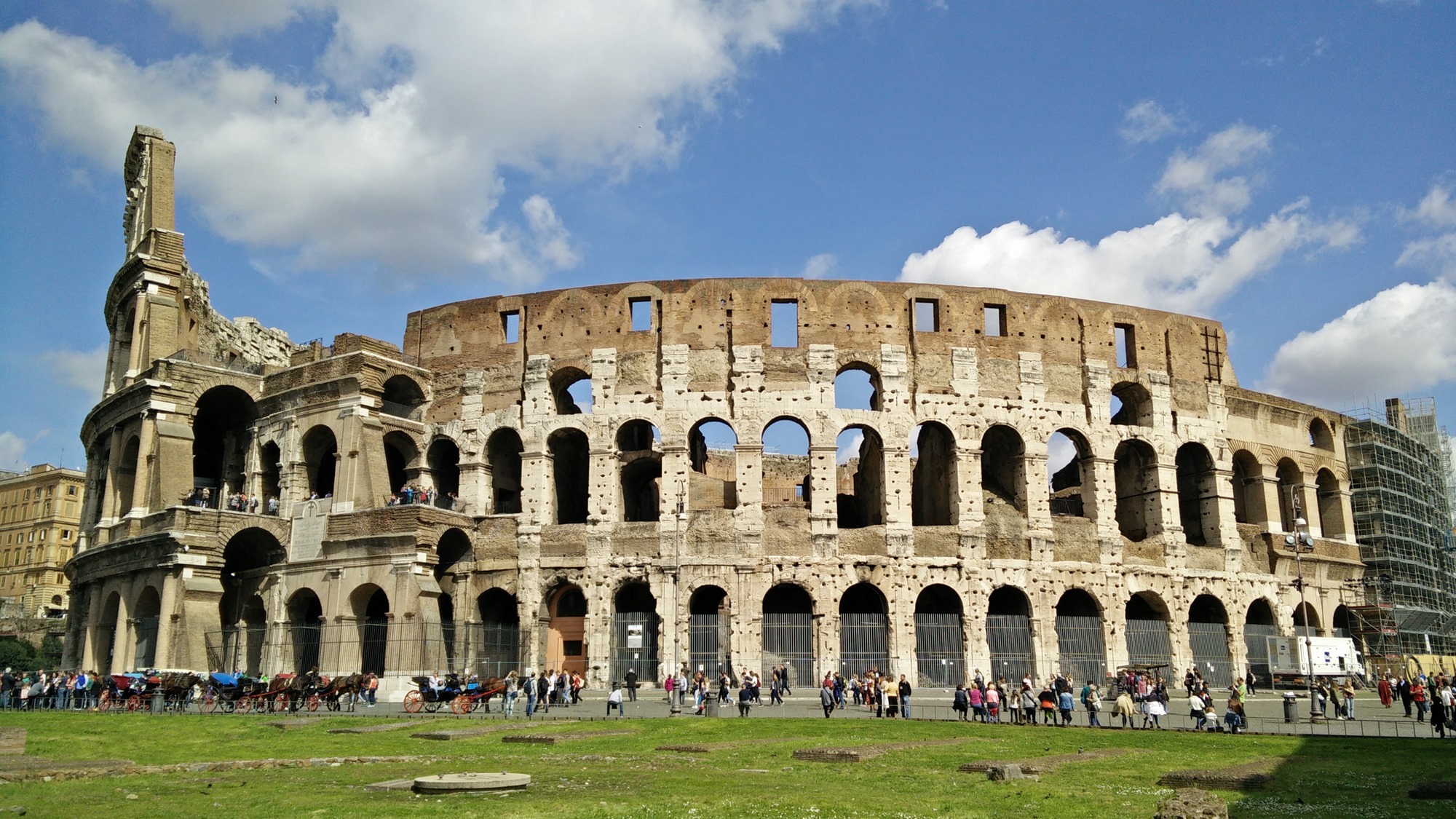 The Colosseum : Rome Italy | Visions of Travel
