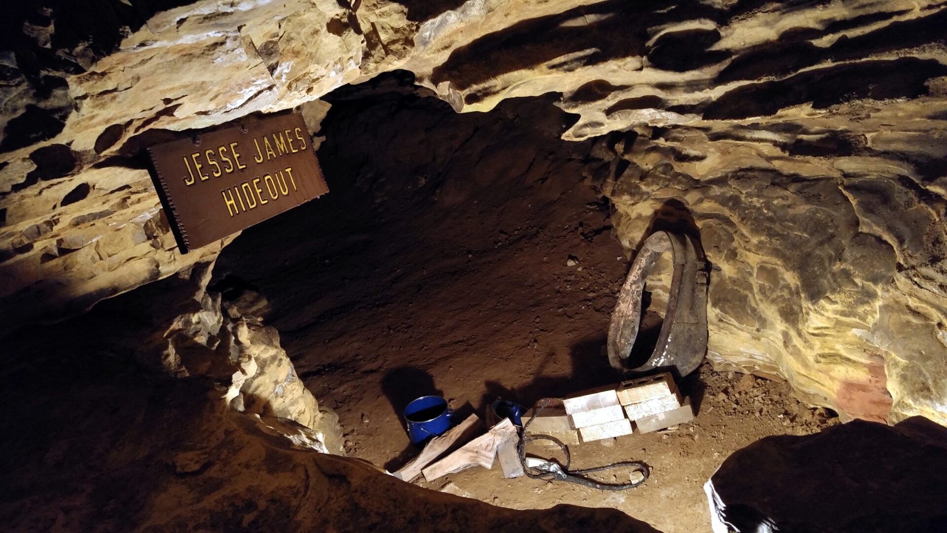 Following tom sawyer into mark twain cave hannibal missouri visions