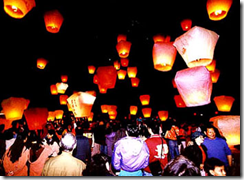 Insane Taiwanese fireworks - The crazy Lantern Festival at Ci-gu Lu-er-men Sheng-mu-miao 元宵節台南正統鹿耳門聖母廟