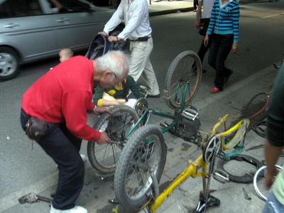 Guangzhou street life-41.JPG