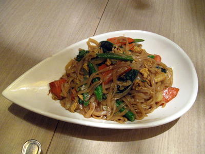 Shani HK Day 5 - Thai dinner-7.JPG