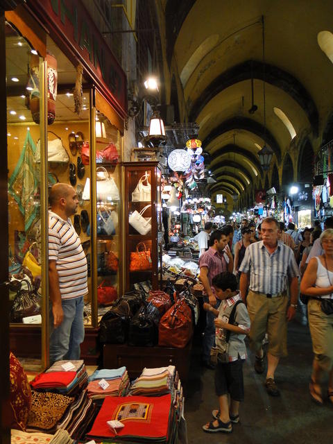 Spice Bazaar Istanbul-15.JPG