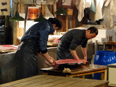 Tsukijishijo Fish Market (11).JPG