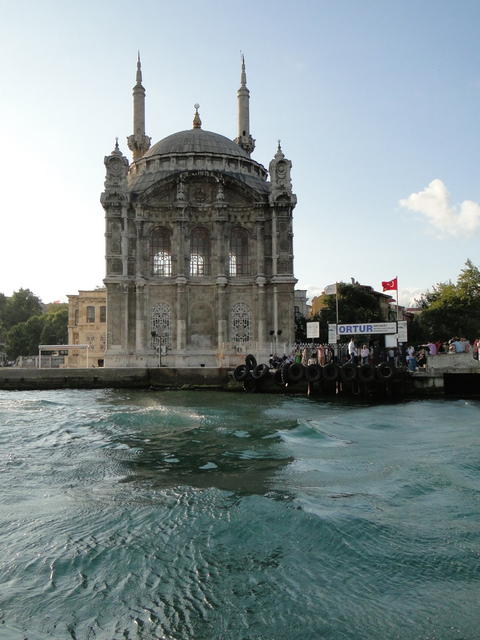 Ortakoy Mosque 
Istanbul-28.JPG