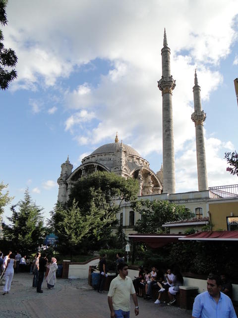 Ortakoy Mosque Istanbul-7.JPG
