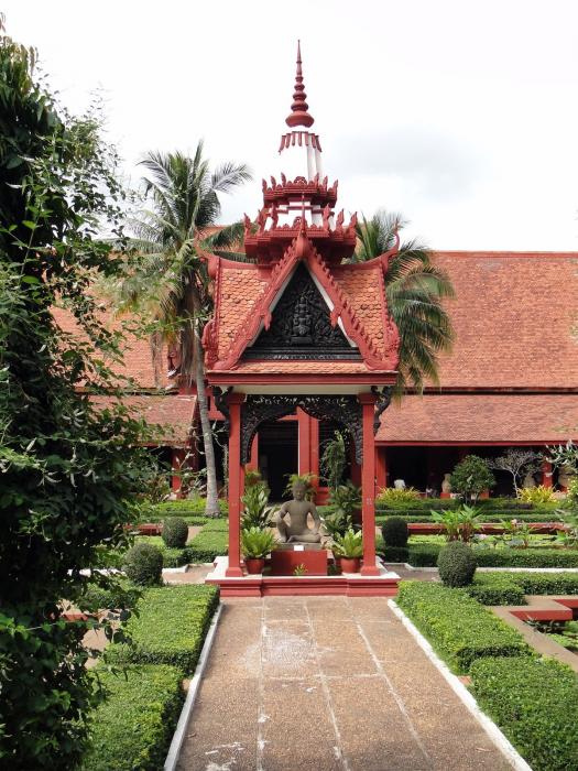 National Museum Cambodia - Phnom Pehn (22).JPG