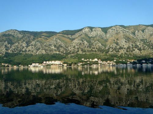 Boardwalk - Kotor-10.JPG