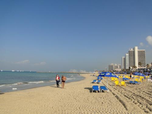 Tel Aviv beach (23).JPG