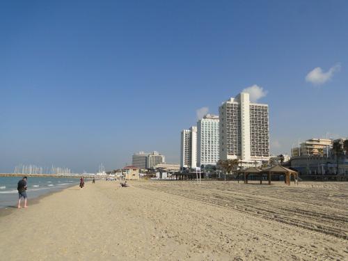 Tel Aviv beach (29).JPG