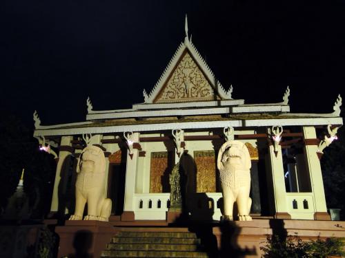 Phnom Pehn at night (35).JPG