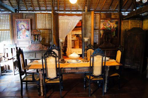 Yap Sandiego Heritage House : Cebu City | Visions of Travel