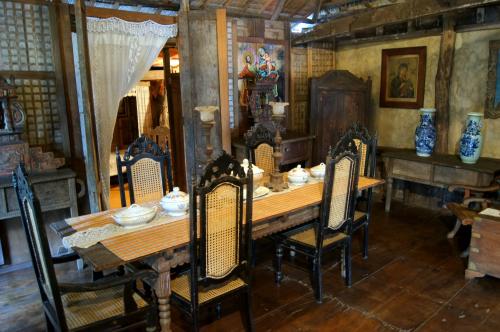 Yap Sandiego Heritage House : Cebu City | Visions of Travel