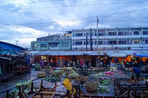 Carbon Market - Cebu City (16).JPG