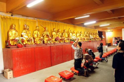 Jingan Temple - Shanghai (22).JPG