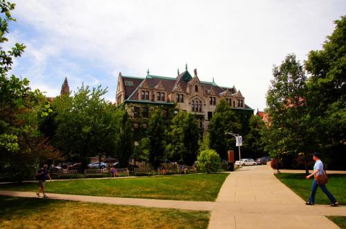 University of Chicago campus walk (3).JPG