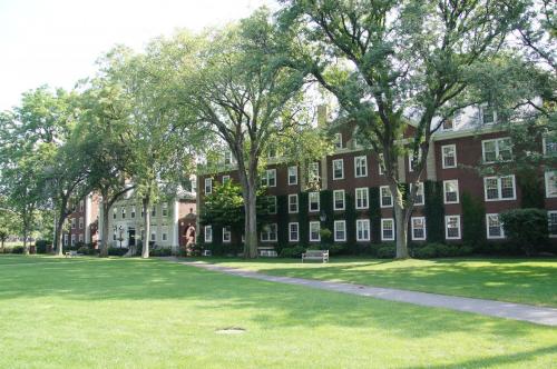 Harvard campus walk (2).JPG