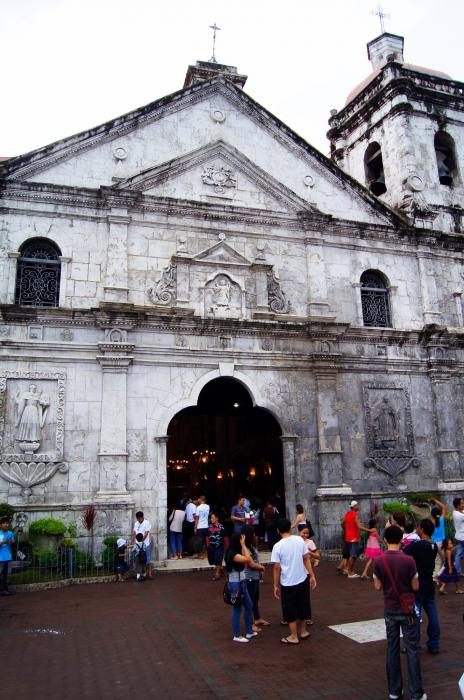 Magellan's Cross - Basilica of Santo Niño - Cebu-1.JPG