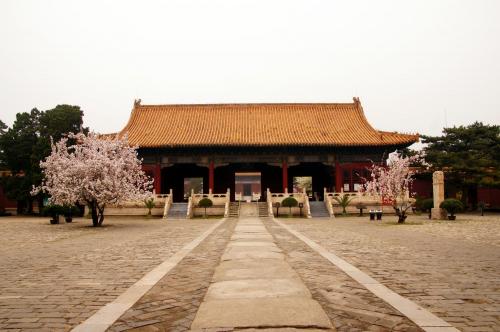 Ming tombs - Beijing (2).JPG