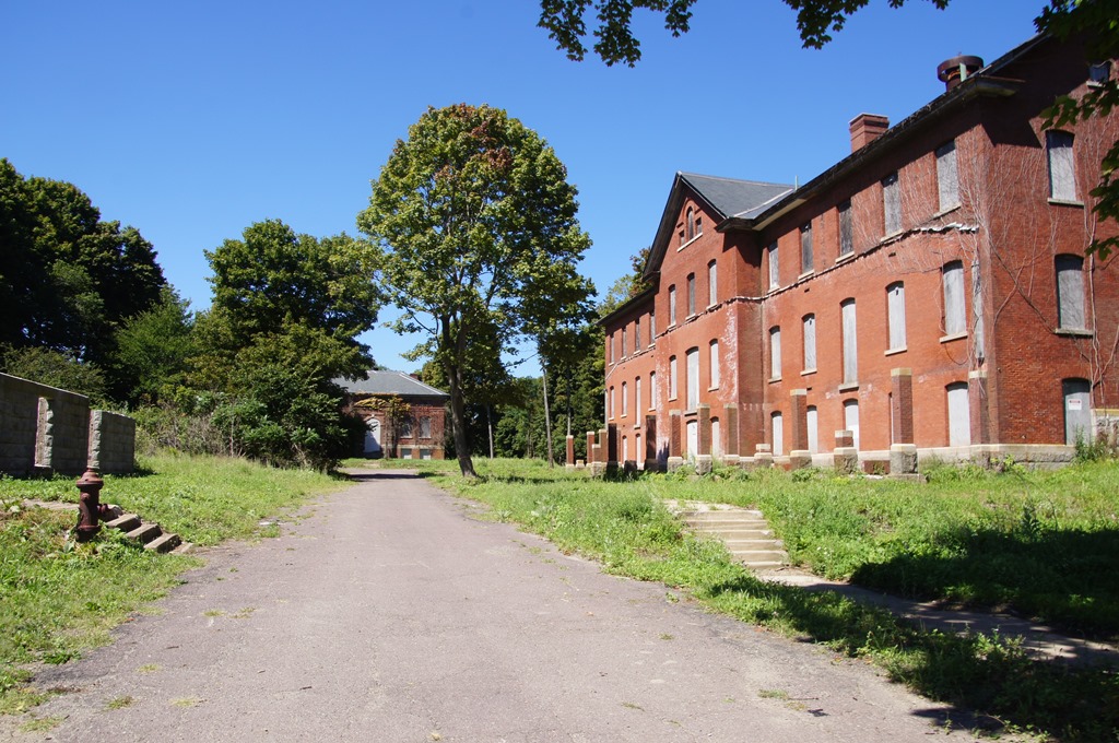 peddocks island : bostons outlying islands