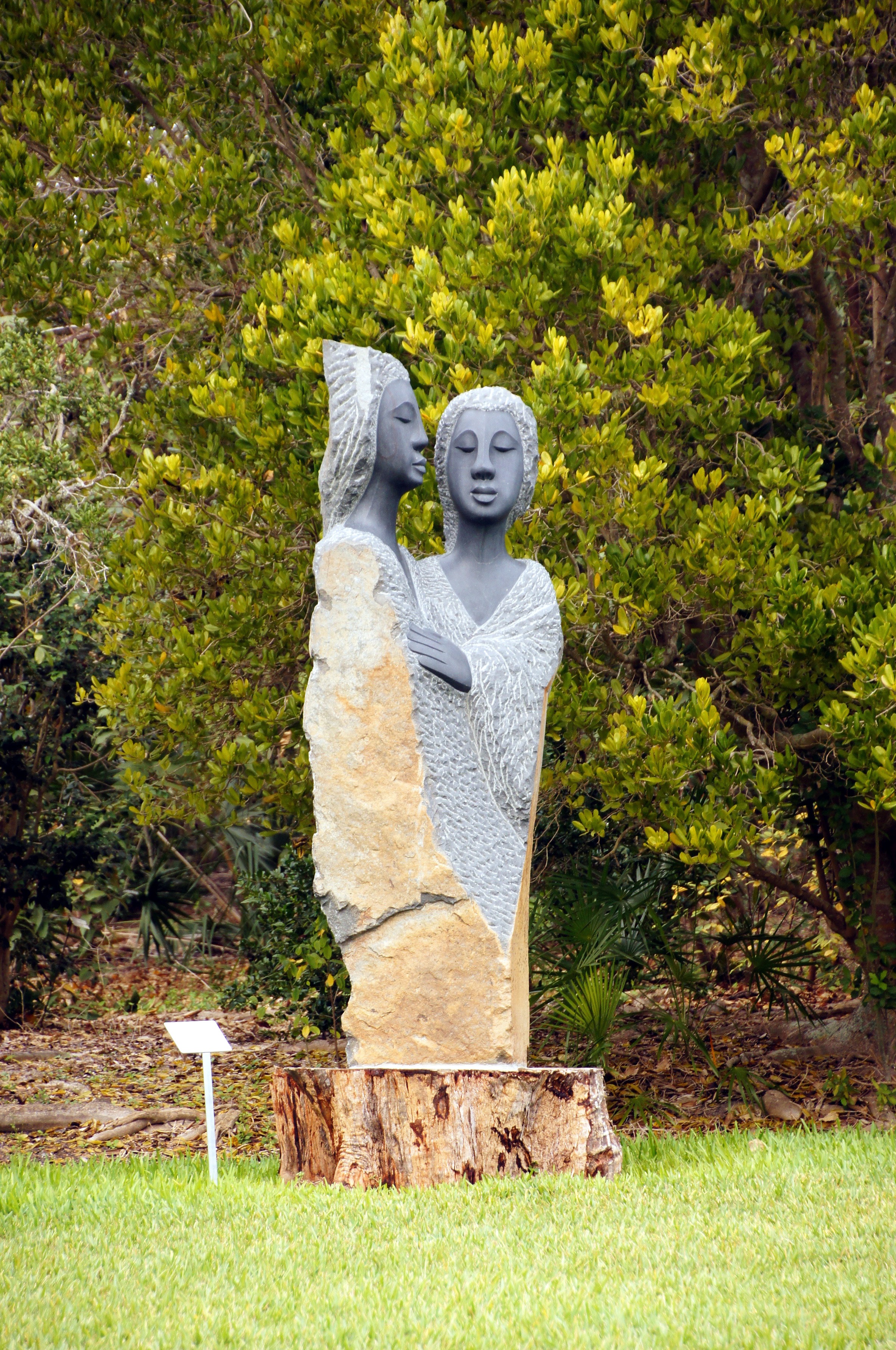 Chapungu Art at Fairchild Tropical Botanical Gardens : Miami