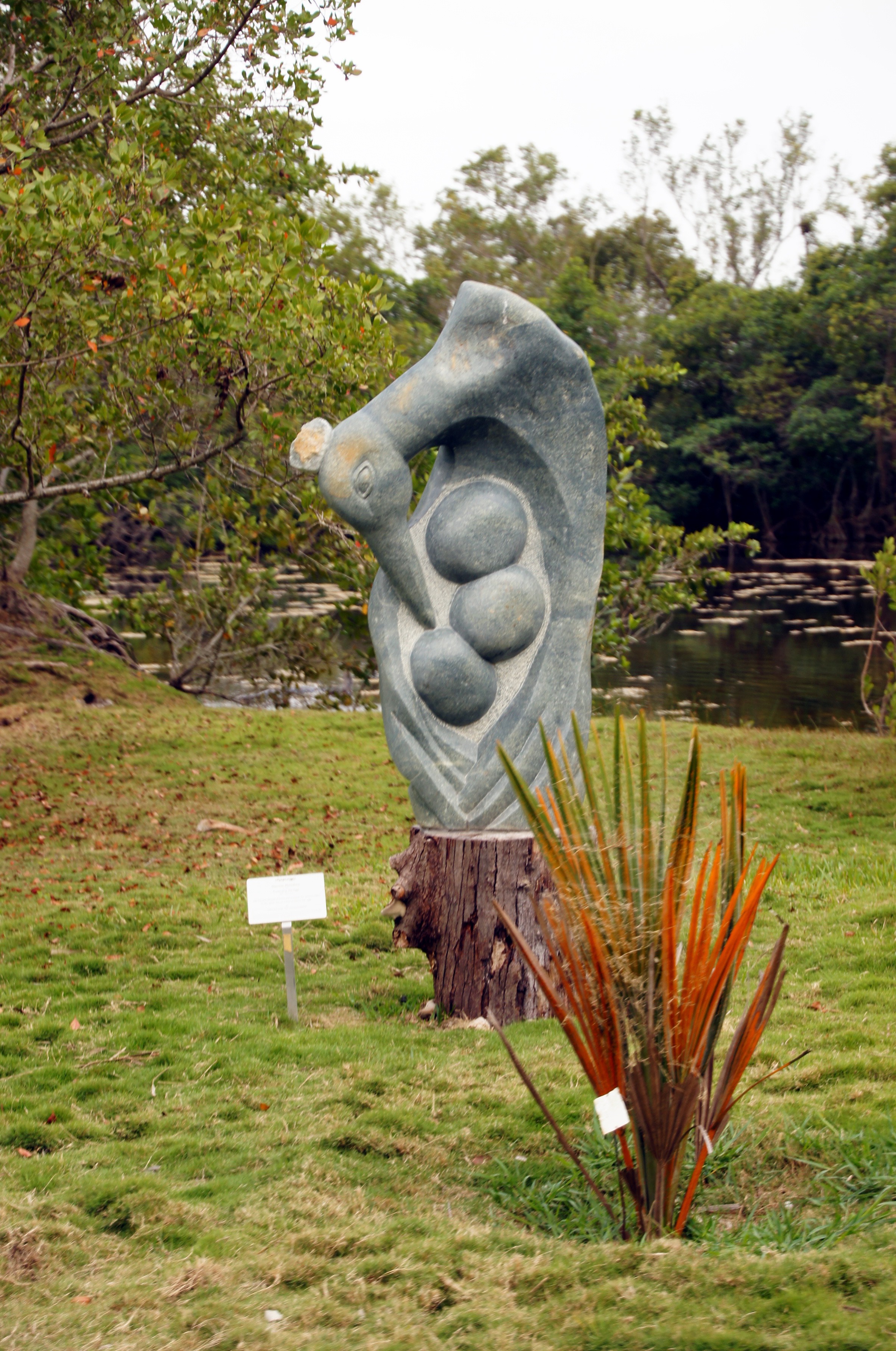 Chapungu Art at Fairchild Tropical Botanical Gardens : Miami