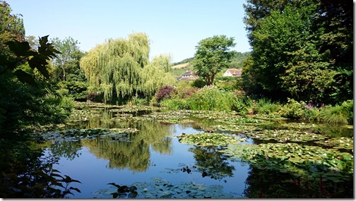 Giverny Gardens Monet house (28)