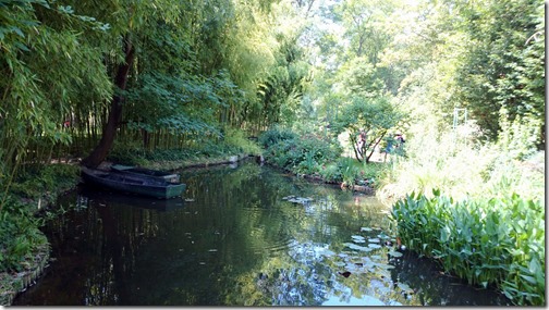 Giverny Gardens Monet house (32)