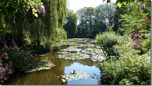 Giverny Gardens Monet house (33)