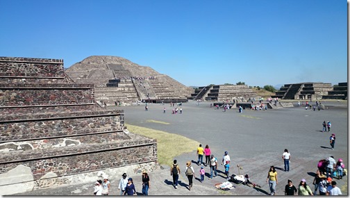 Teotihuacan Pyramids Mexico-044