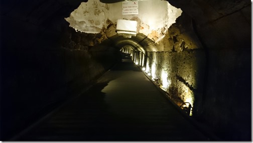 Underground tunnels Acre-001
