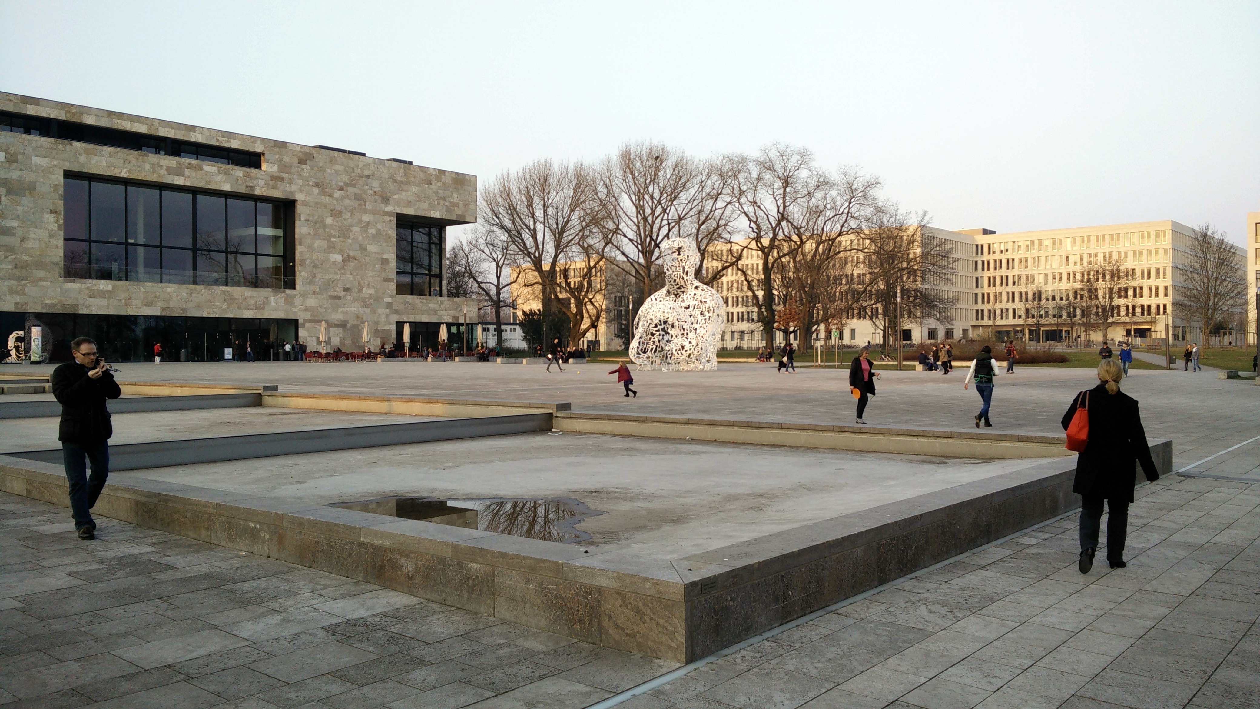 Goethe University campus, Grüneburg Park, and Korean ...