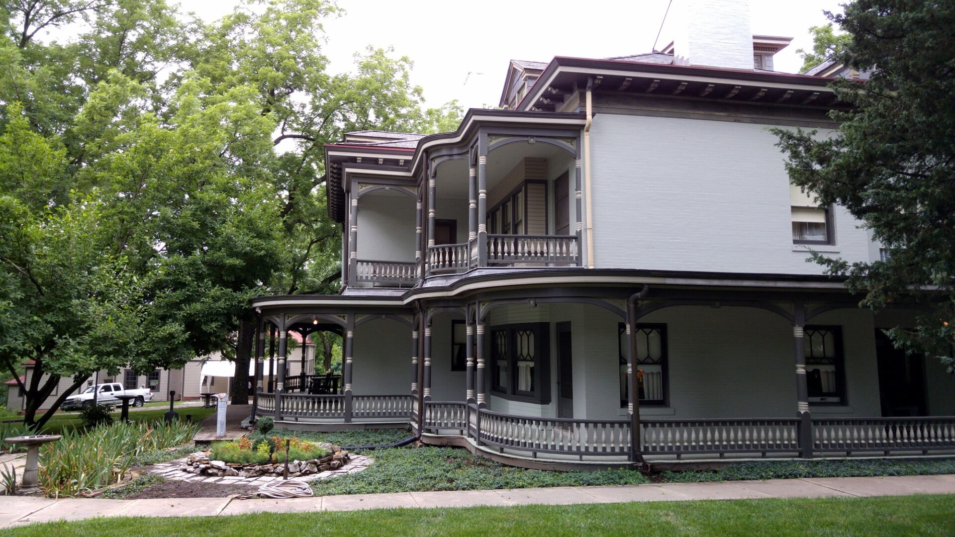 BinghamWaggoner Estate Independence Missouri Visions of Travel