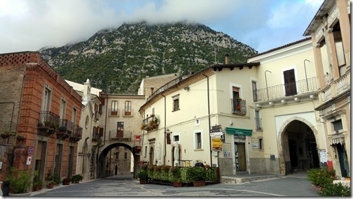 Pacentro Abruzzo Italy (21)