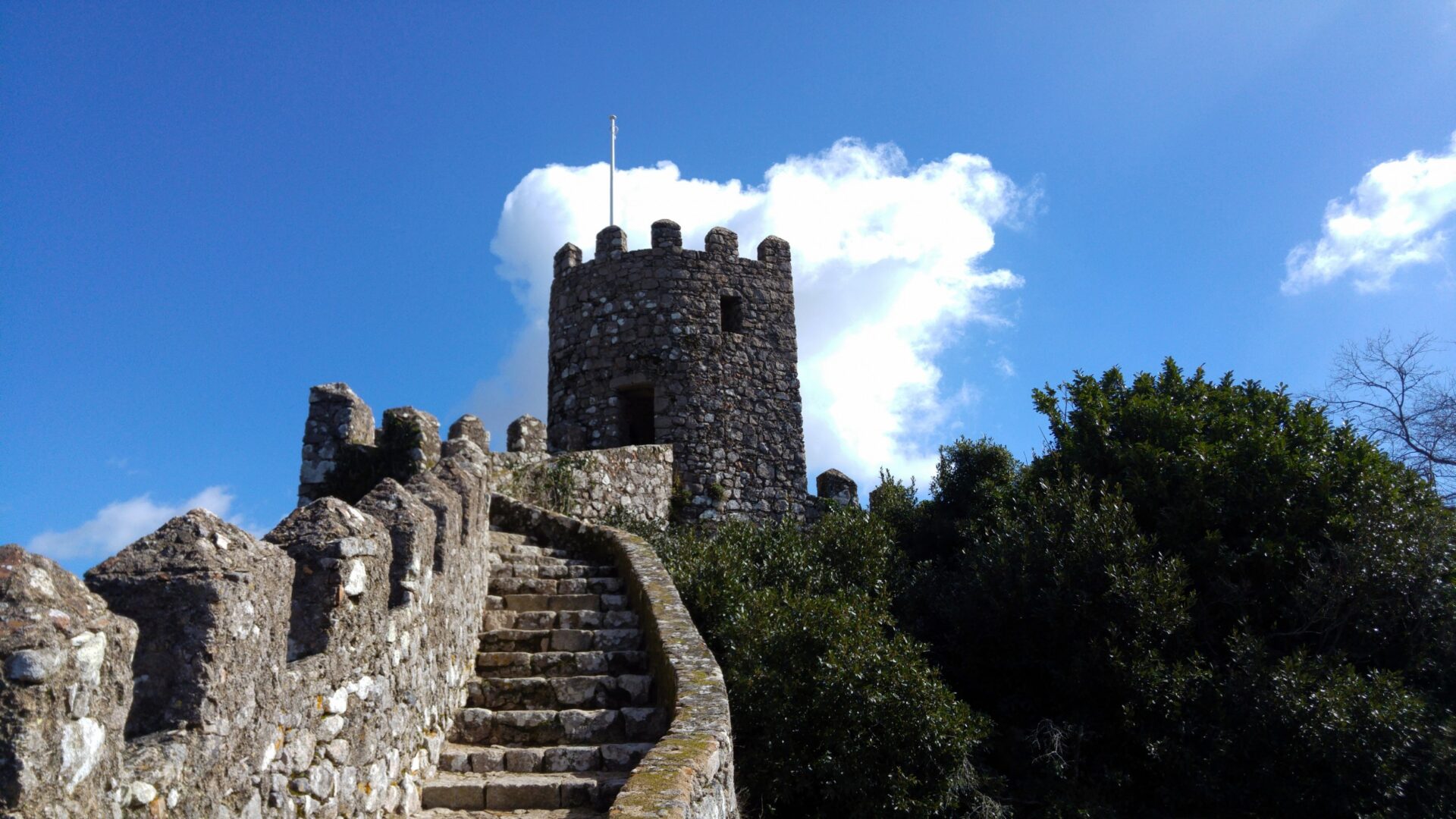 Castelo dos Mouros : Sintra Portugal | Visions of Travel