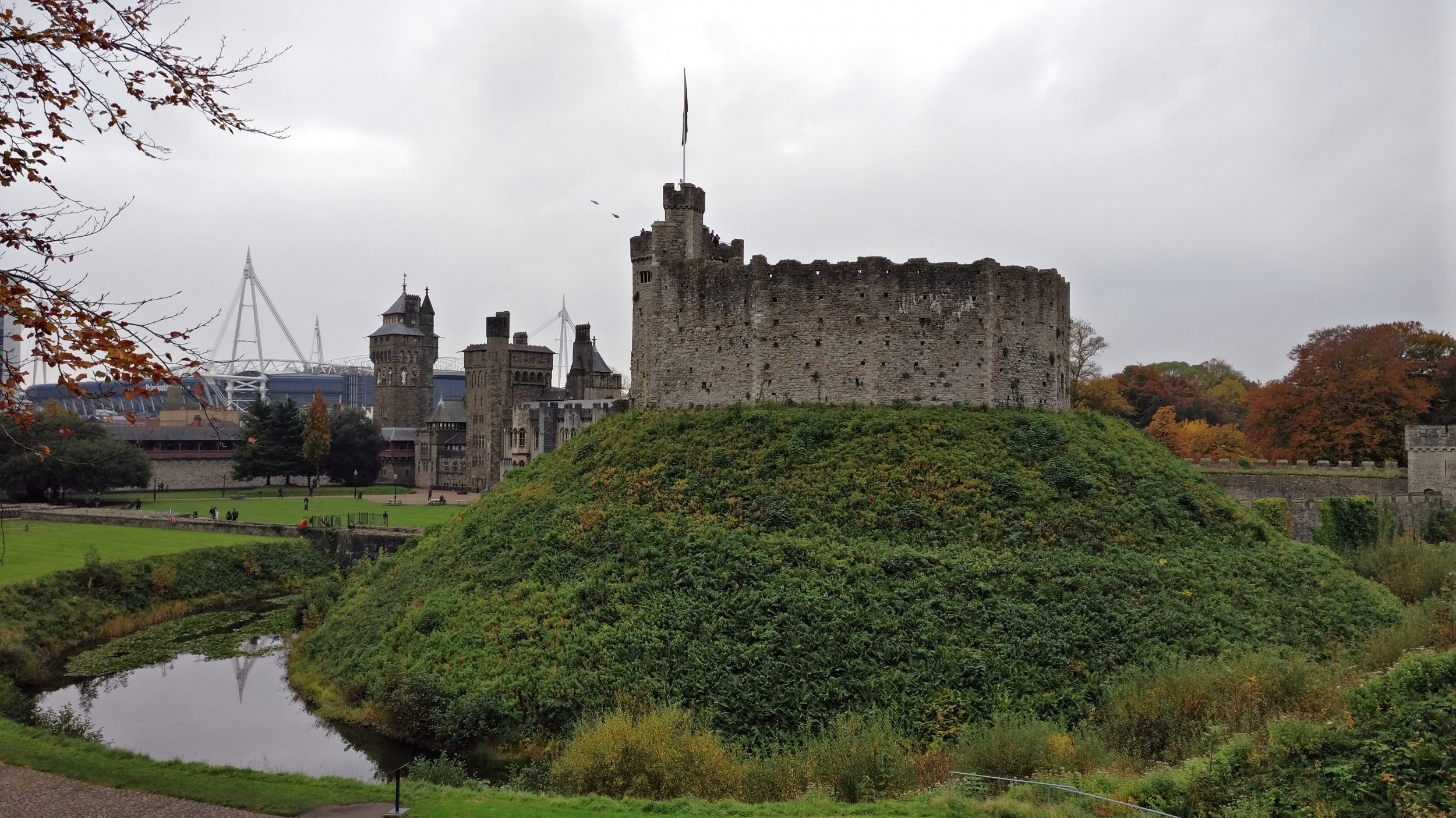 Cardiff Castle : Wales | Visions of Travel