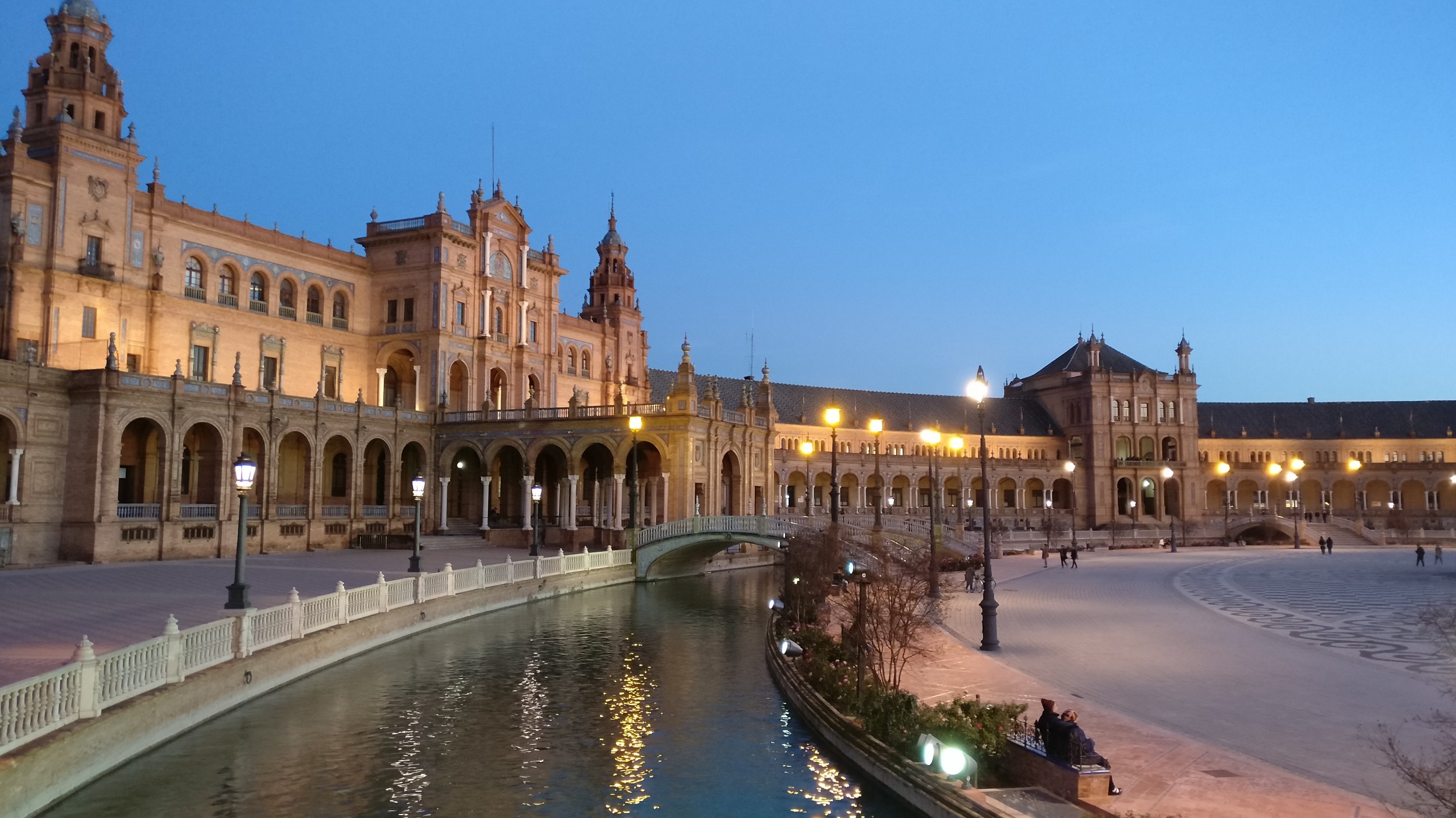 Plaza de Espana & Old Town : Seville | Visions of Travel