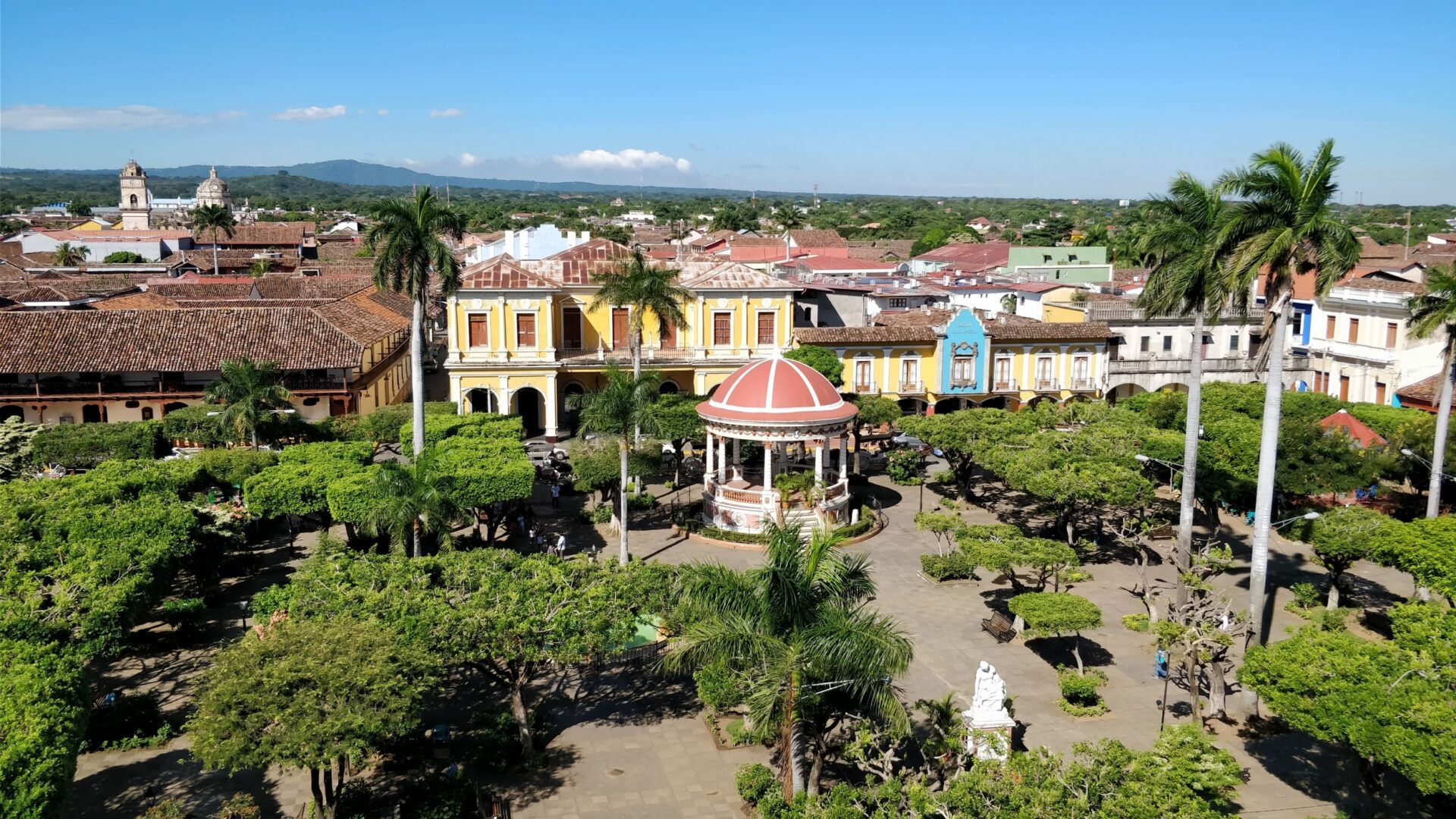 Walking tour of Granada : Nicaragua | Visions of Travel
