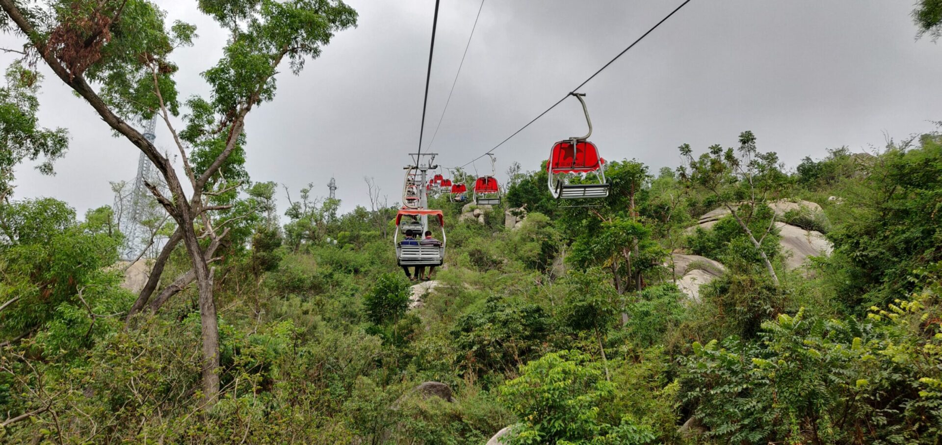 Jingshan Park Sante cable car & Mermaid park coast Zhuhai Visions