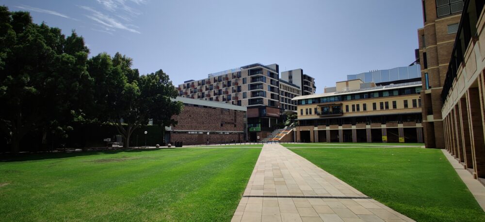 University of New South Wales campus walk : Sydney | Visions of Travel